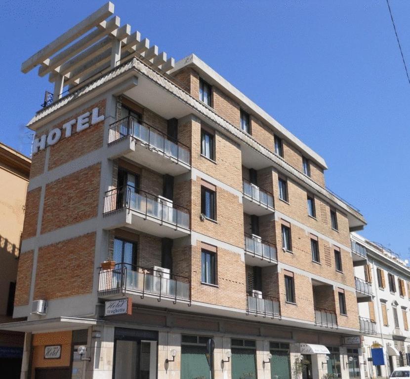 Hotel Traghetto Civitavecchia Exteriör bild