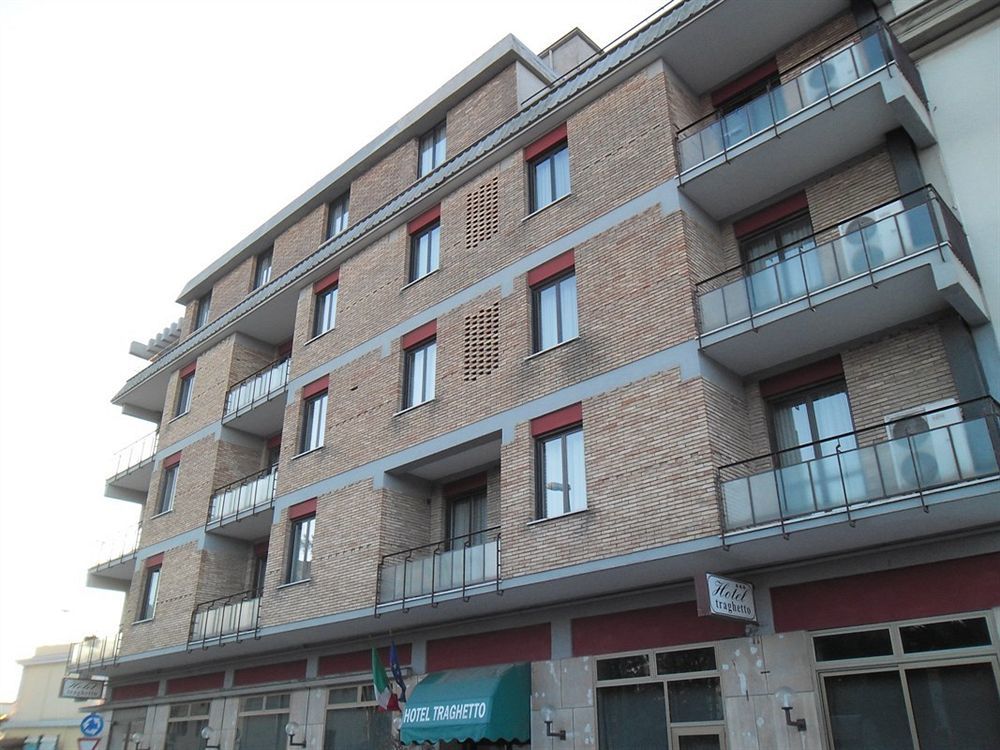 Hotel Traghetto Civitavecchia Exteriör bild